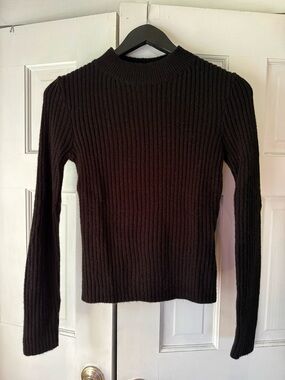 H&M Ribbed Long Sleeve Cropped Knit Sweater - Black